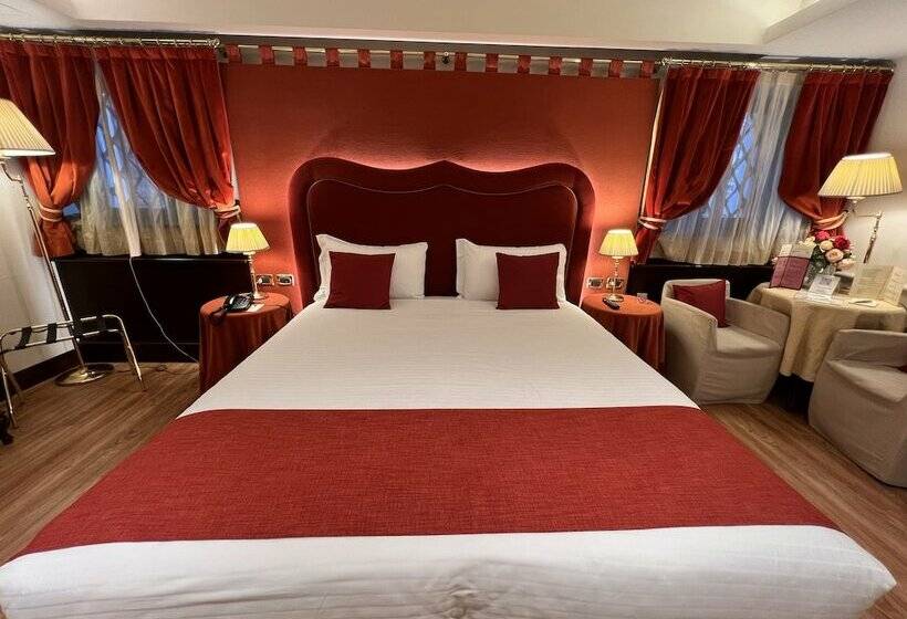 اتاق استاندارد در طبقه همکف, Ruzzini Palace