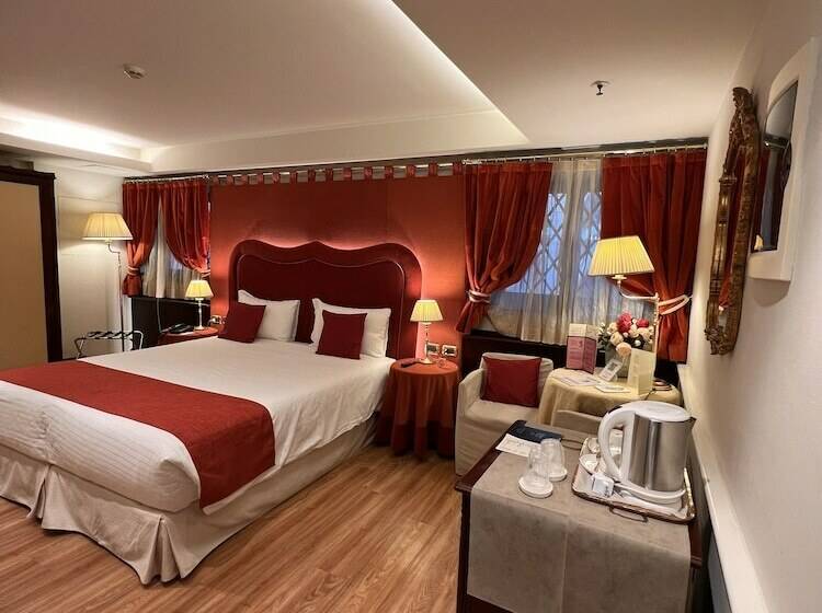 اتاق استاندارد در طبقه همکف, Ruzzini Palace