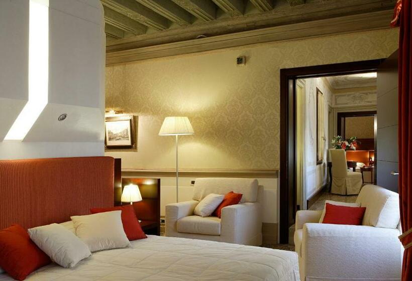 مجموعه ویستا شهر, Ruzzini Palace