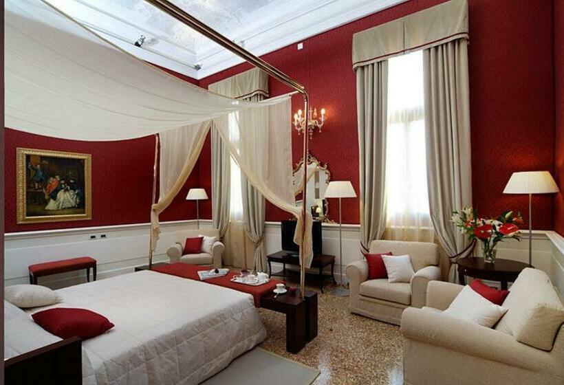 سوییت جونیور لوکس, Ruzzini Palace