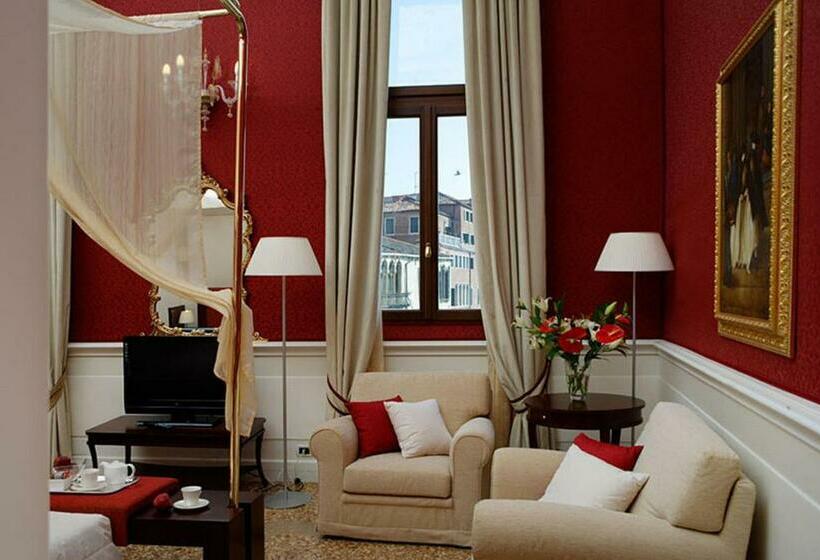 سوییت جونیور لوکس, Ruzzini Palace