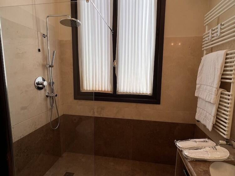 Classic Room with Views, Ruzzini Palace