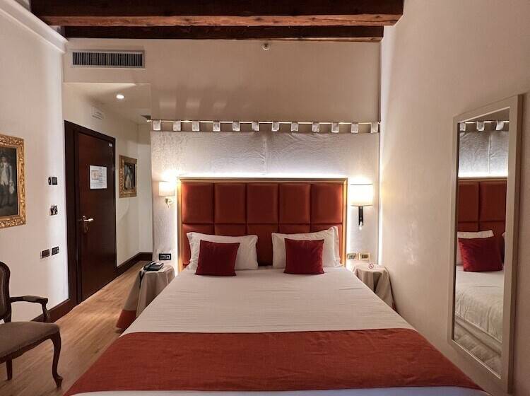 Classic Room with Views, Ruzzini Palace