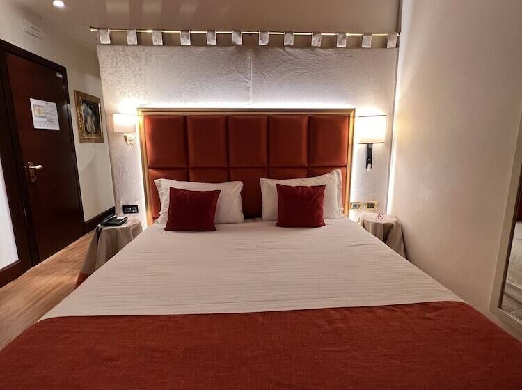 Classic Room with Views, Ruzzini Palace