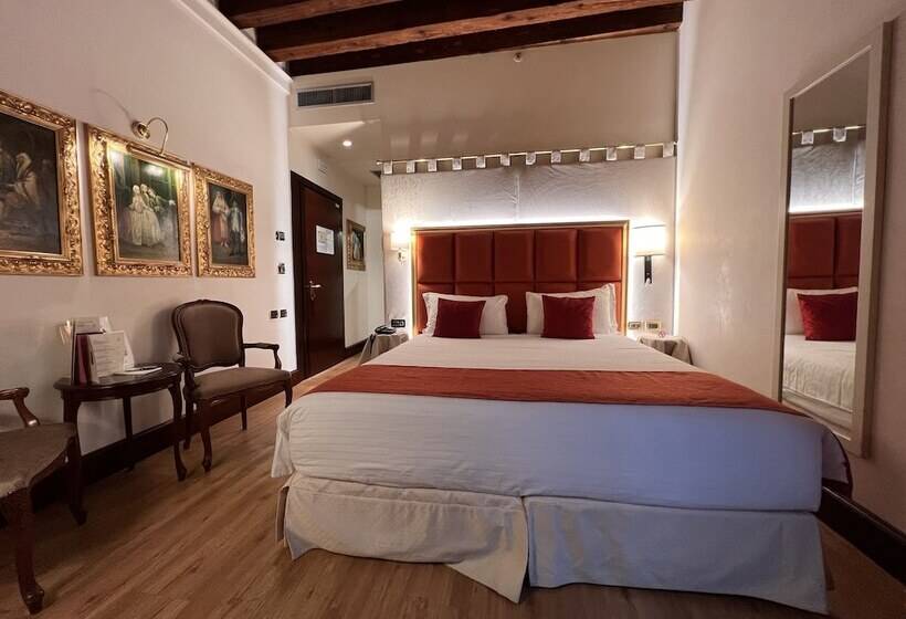 Classic Room with Views, Ruzzini Palace