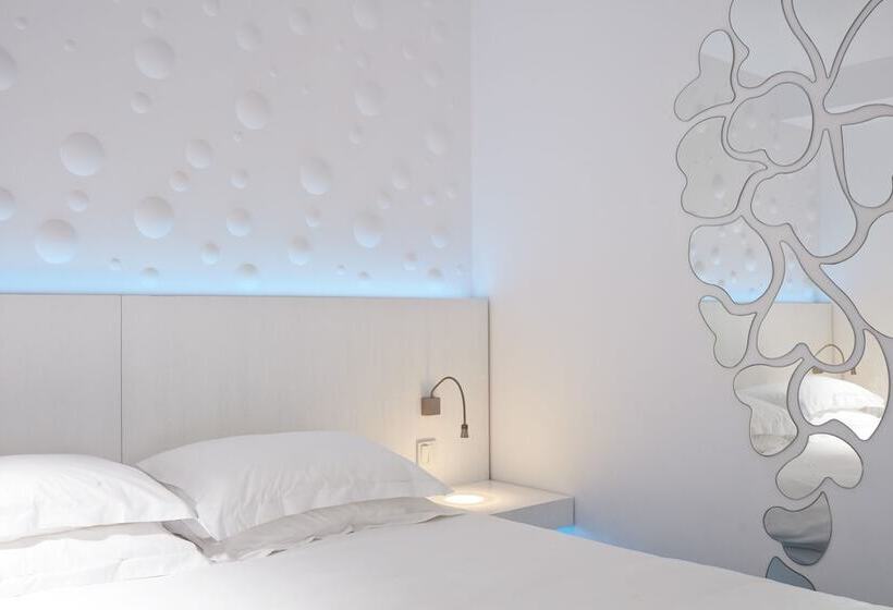 جناح بغرفتي نوم, So White Club Resort