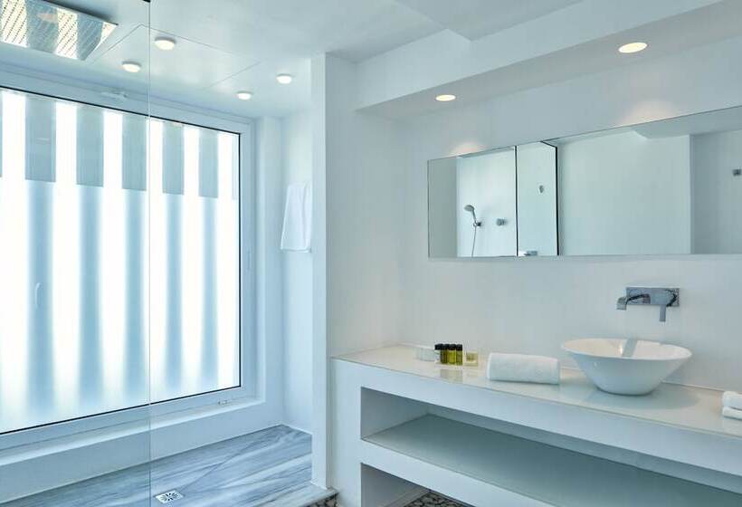 جناح بغرفتي نوم, So White Club Resort