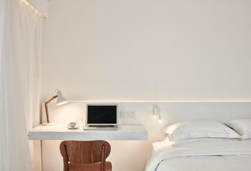 غرفة قياسية مطلّة علي الحديقة, So White Club Resort