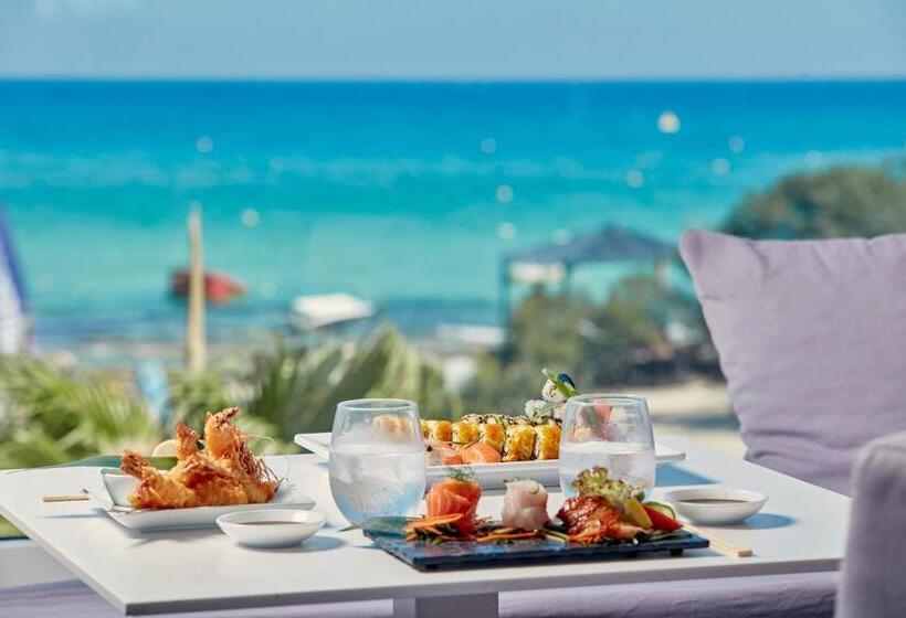 جناح بغرفتي نوم, So White Club Resort