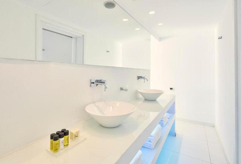 Пентхаус Люкс, So White Club Resort