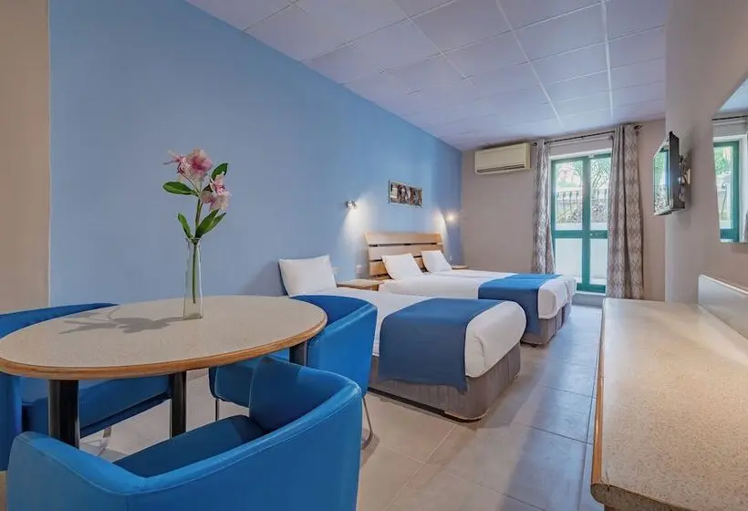 Triple Room Sea View, Xemxija Bay