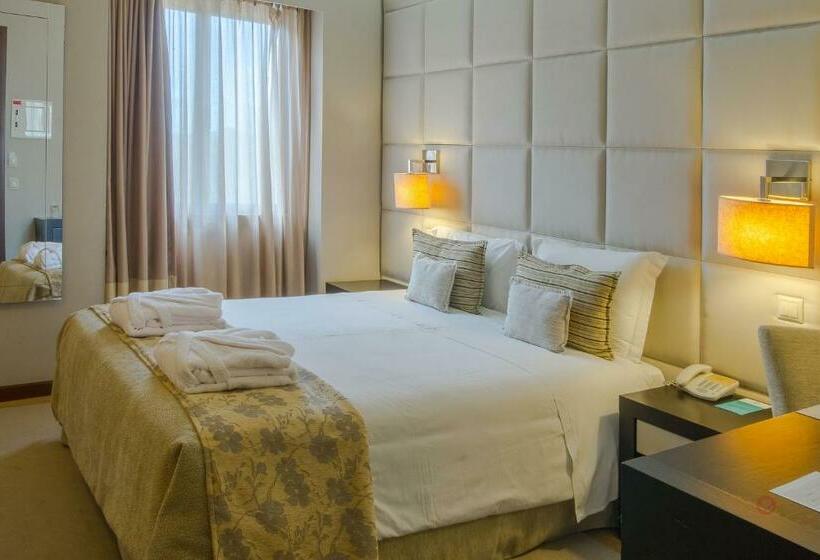 Номер Basic, Your Hotel & Spa Alcobaça