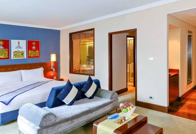 سوییت جونیور, Hyatt Regency Bangkok Suvarnabhumi Airport