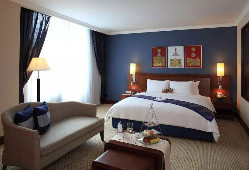 سوییت جونیور, Hyatt Regency Bangkok Suvarnabhumi Airport