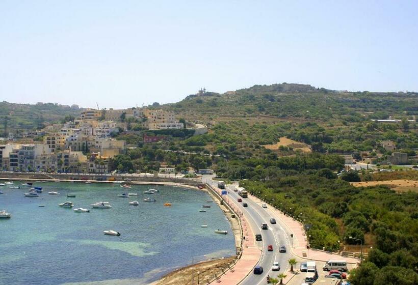 غرفة دور أخير, Porto Azzurro Aparthotel