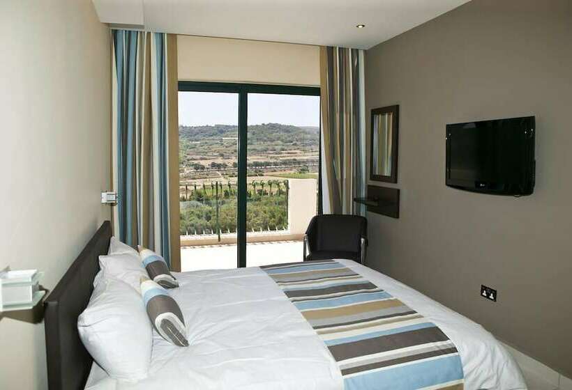 غرفة دور أخير, Porto Azzurro Aparthotel