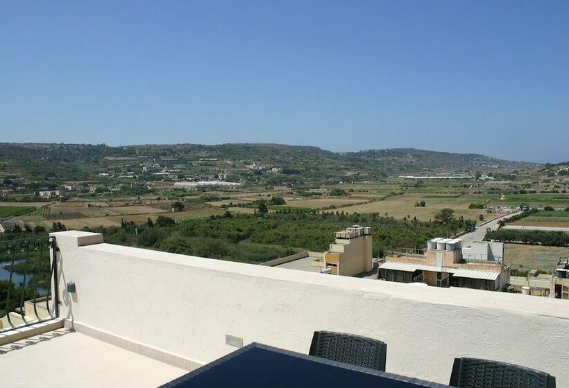 غرفة دور أخير, Porto Azzurro Aparthotel