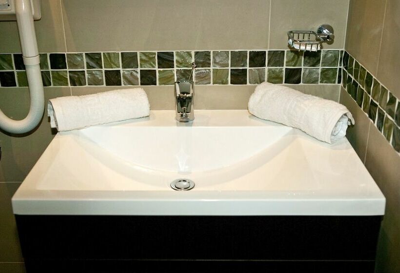 غرفة دور أخير, Porto Azzurro Aparthotel