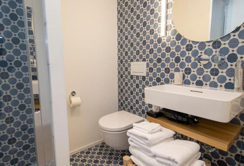 Номер Стандарт, Auberge Au Mai