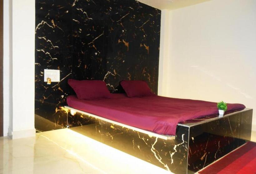 اتاق استاندارد با تخت بزرگ, Hcb