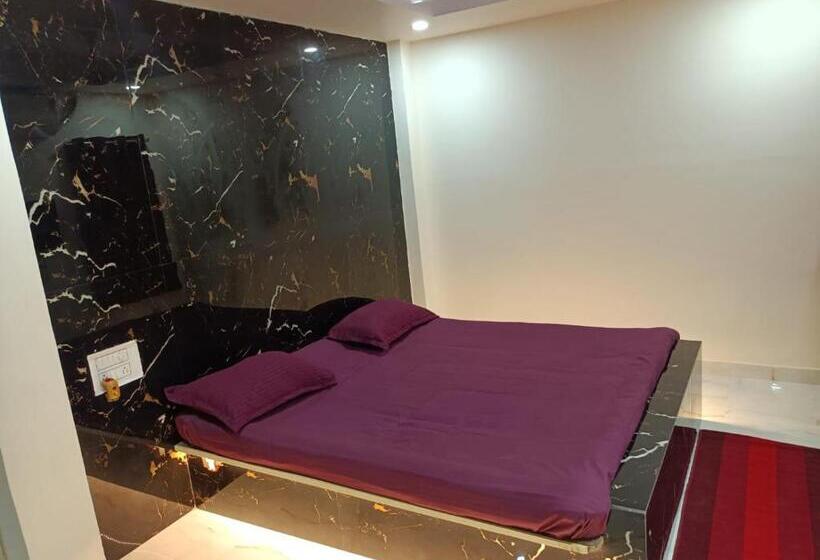 اتاق استاندارد با تخت بزرگ, Hcb