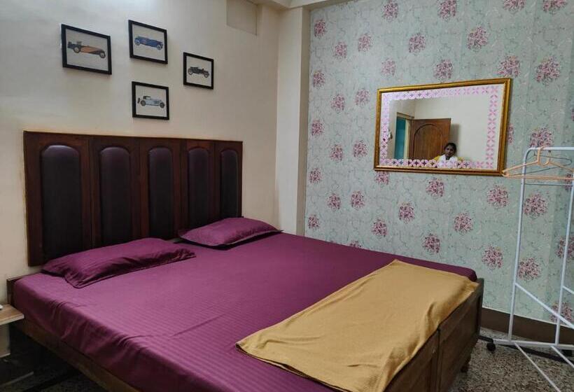 اتاق لوکس, Hcb