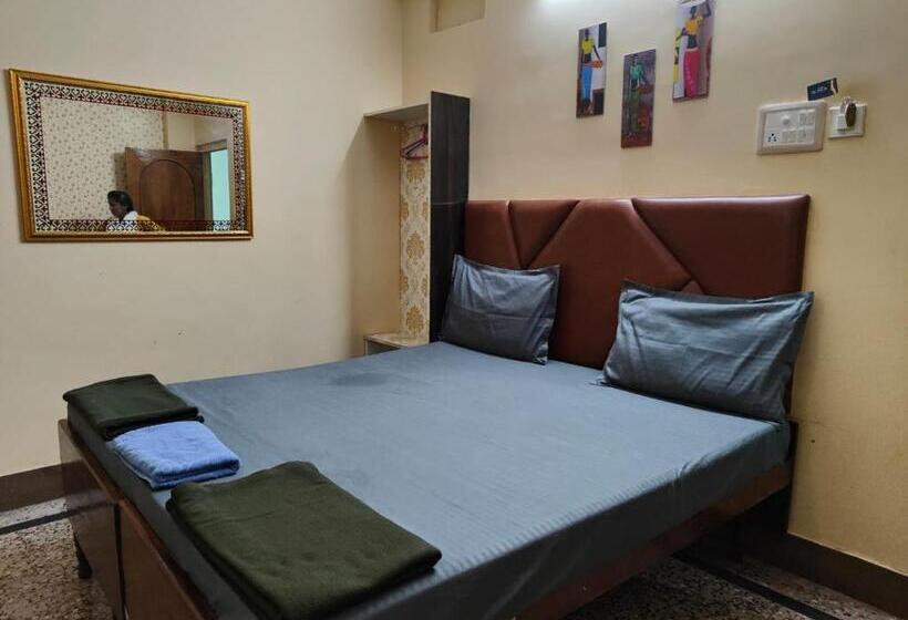 اتاق لوکس, Hcb