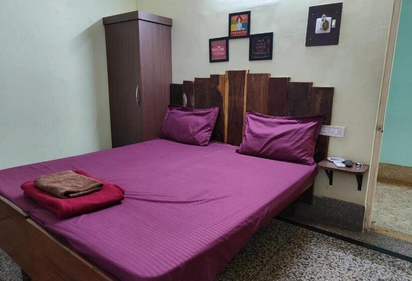 اتاق لوکس, Hcb