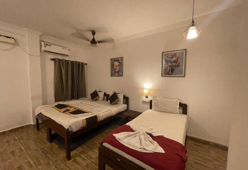 Deluxe 3-Bettzimmer mit Meerblick, Baga View Inn