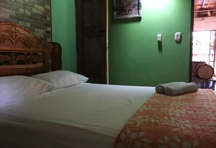 Номер Стандарт, Hostal Los Wichos