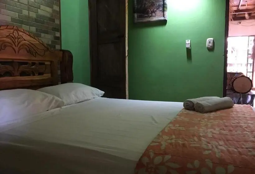 スタンダードルーム, Hostal Los Wichos