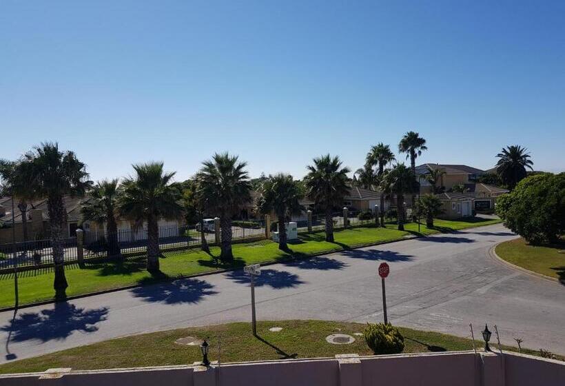 家庭间, Winchester Place