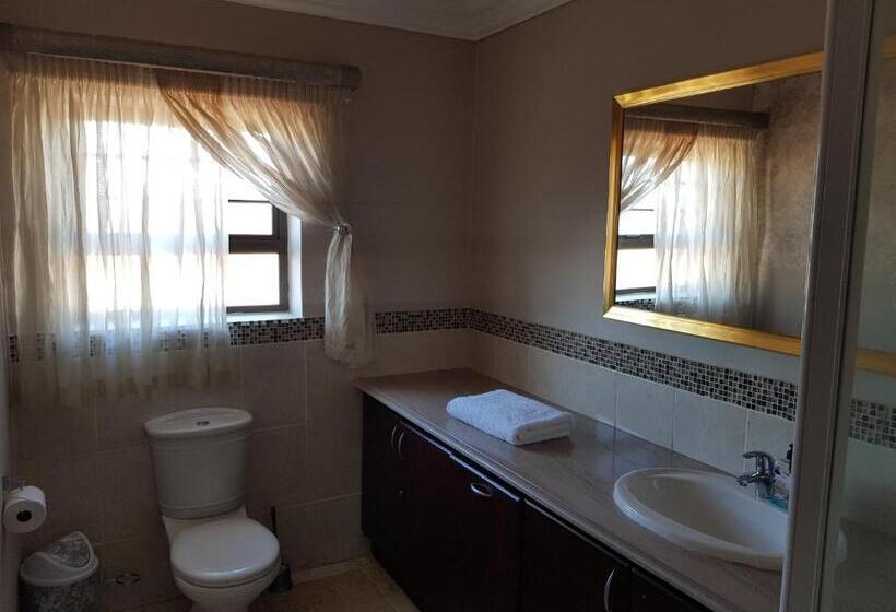 家庭间, Winchester Place