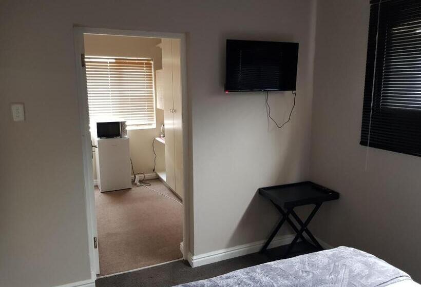 家庭间, Winchester Place