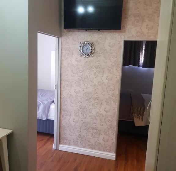 家庭间, Winchester Place