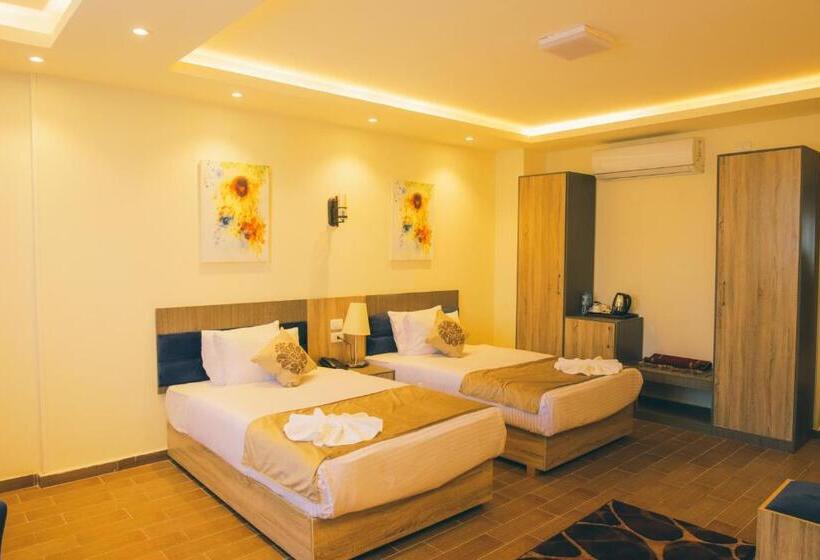 اتاق اکونومی, Jewel Green Mountain