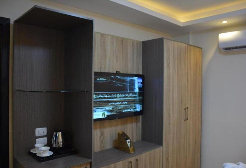 سوییت خانوادگی, Jewel Green Mountain