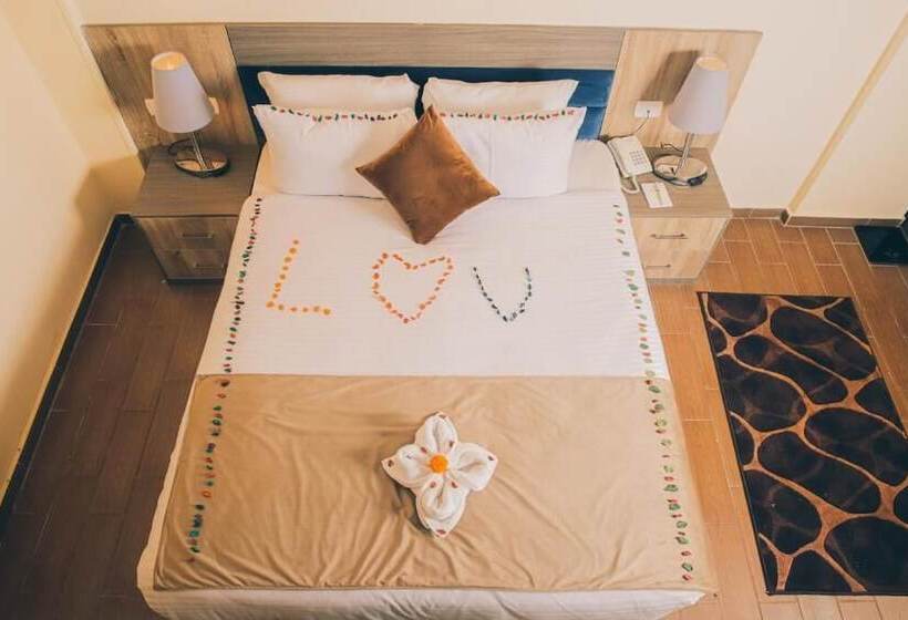 سوییت جونیور, Jewel Green Mountain