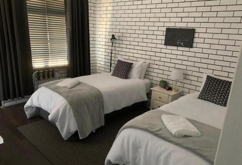 חדר סטנדרט, Kings Avenue Motel