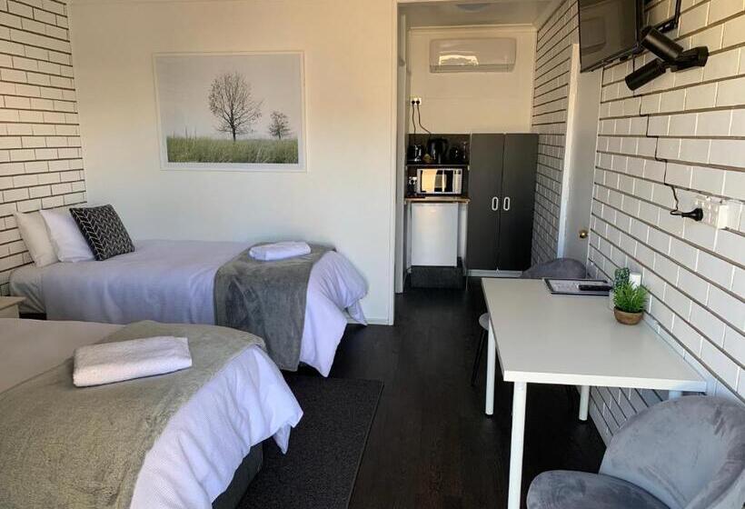 חדר סטנדרט, Kings Avenue Motel