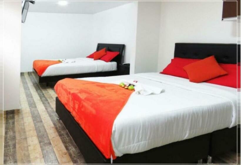 Четырехместный Номер Deluxe, Casa Román