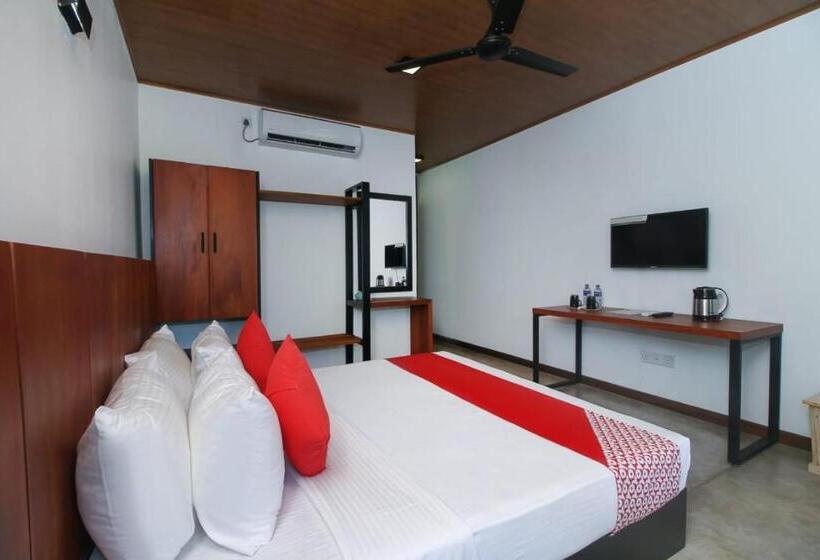 Номер Deluxe, The Domain