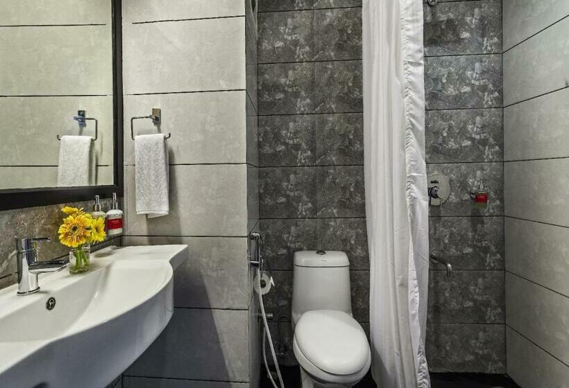 スタンダードルーム, Super Townhouse Mumfordganj High Court Prayagraj