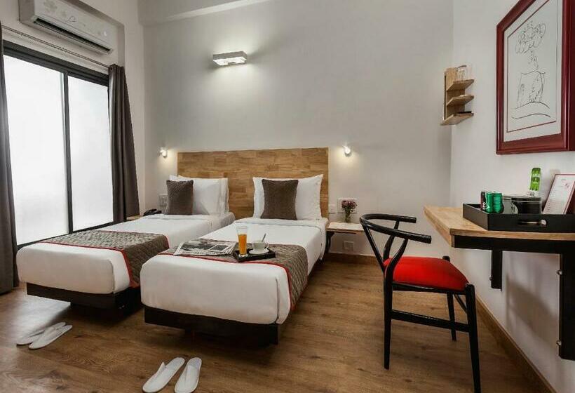 Номер Стандарт, Super Townhouse Mumfordganj   High Court Prayagraj