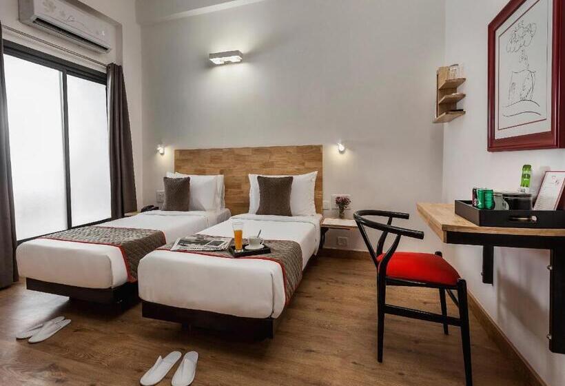 Номер Стандарт, Super Townhouse Mumfordganj   High Court Prayagraj