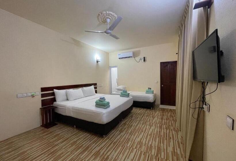 Suite Familiar, Shoreline Grand