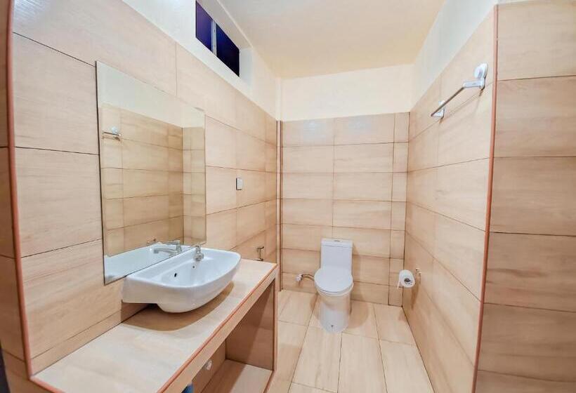 Suite Familiar, Shoreline Grand