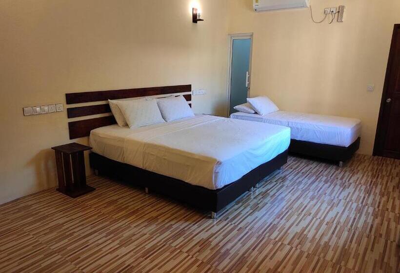 Suite Familiar, Shoreline Grand