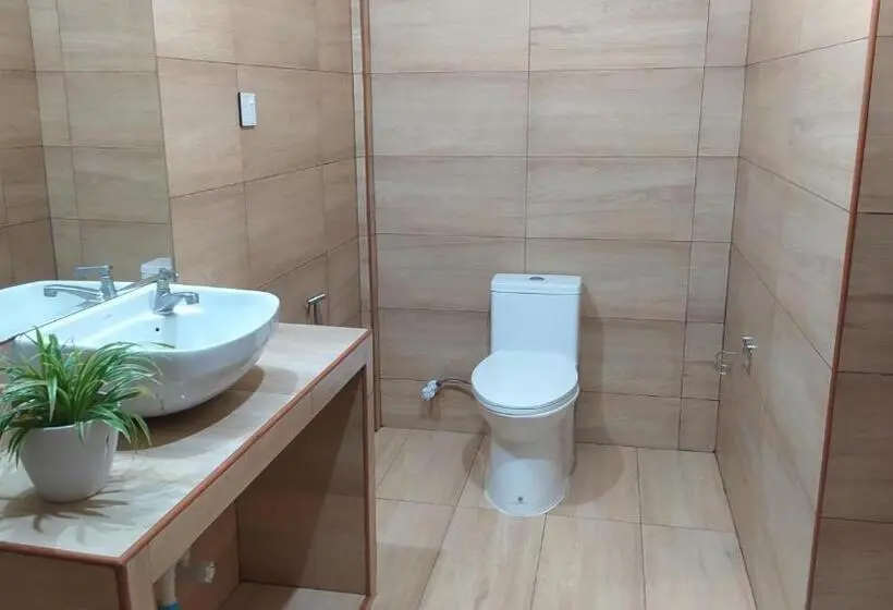 اتاق لوکس, Shoreline Grand