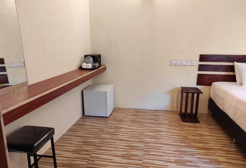 Suite Familiar, Shoreline Grand